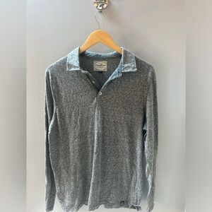 Men’s Medium Flag & Anthem knit shirt